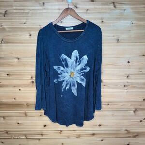 Jess & Jane Womens 1X Navy Blue Daisy Graphic Cotton Mineral Wash Top M28-000
